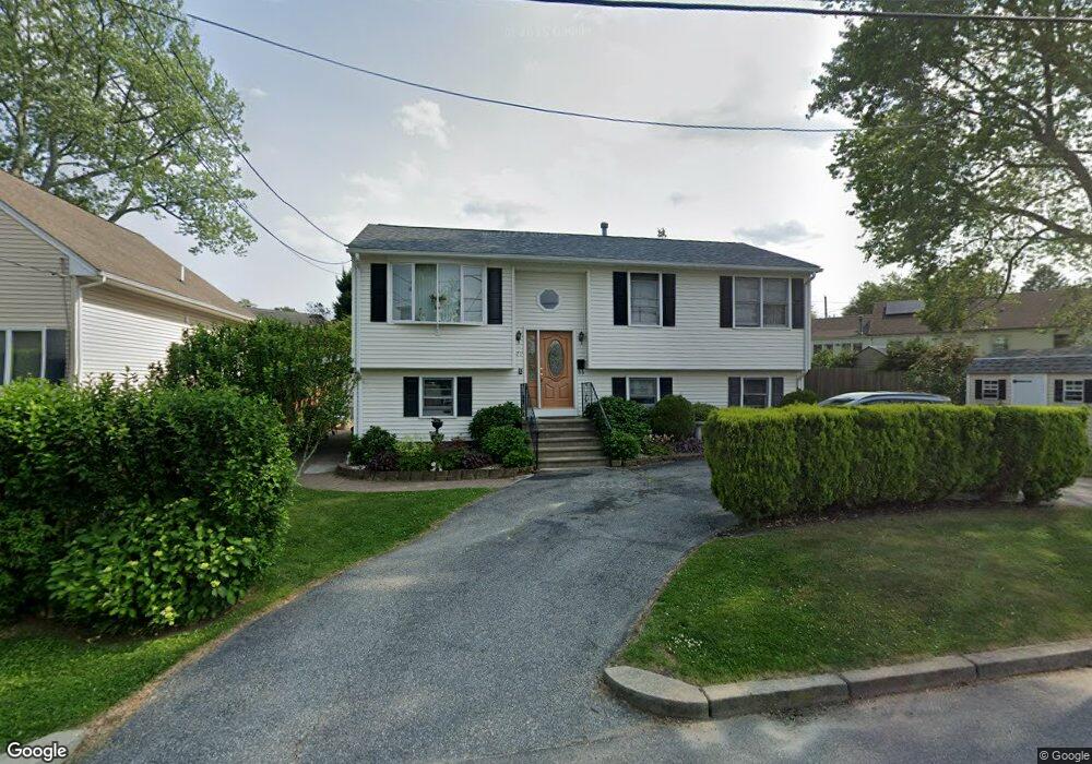 21 Beacon St, Cranston, RI 02910 - photo 1