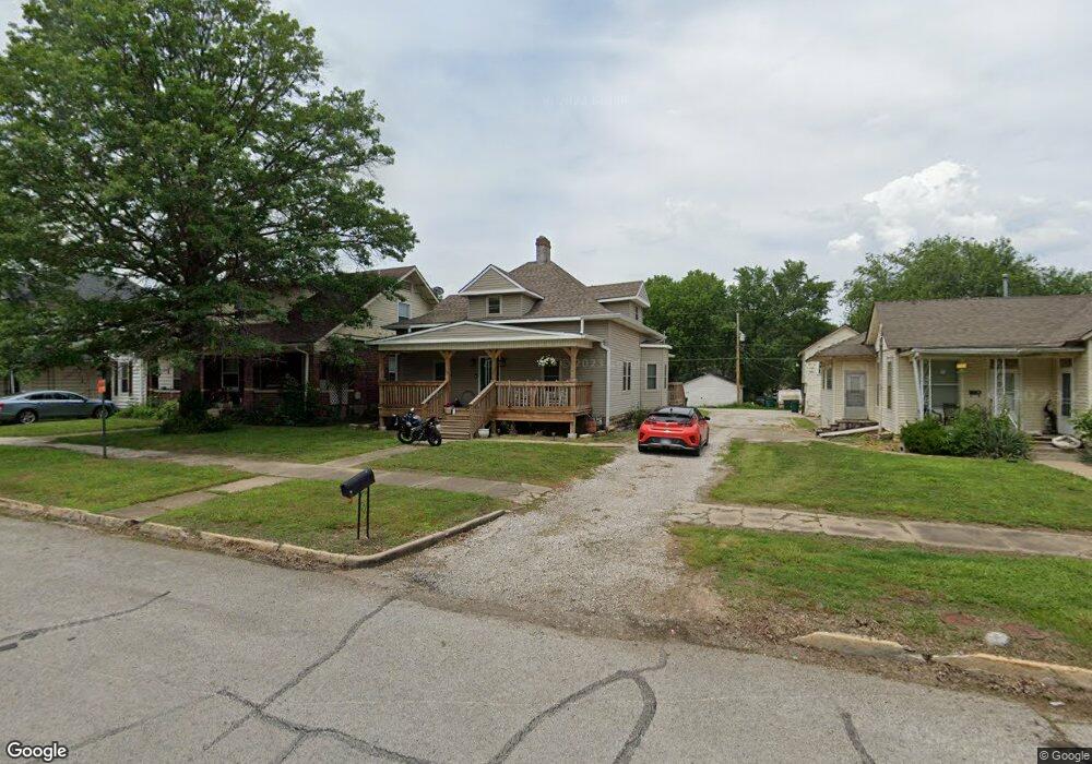 1715 Dirr Ave, Parsons, KS 67357 - photo 1