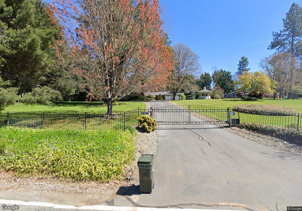 121 Gordon Way N, Grants Pass, OR 97527 - photo 1