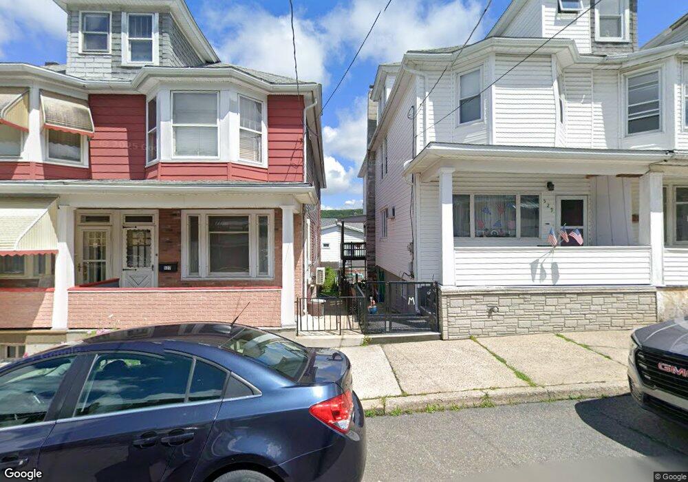 527 E Bertsch St, Lansford, PA 18232 - photo 1