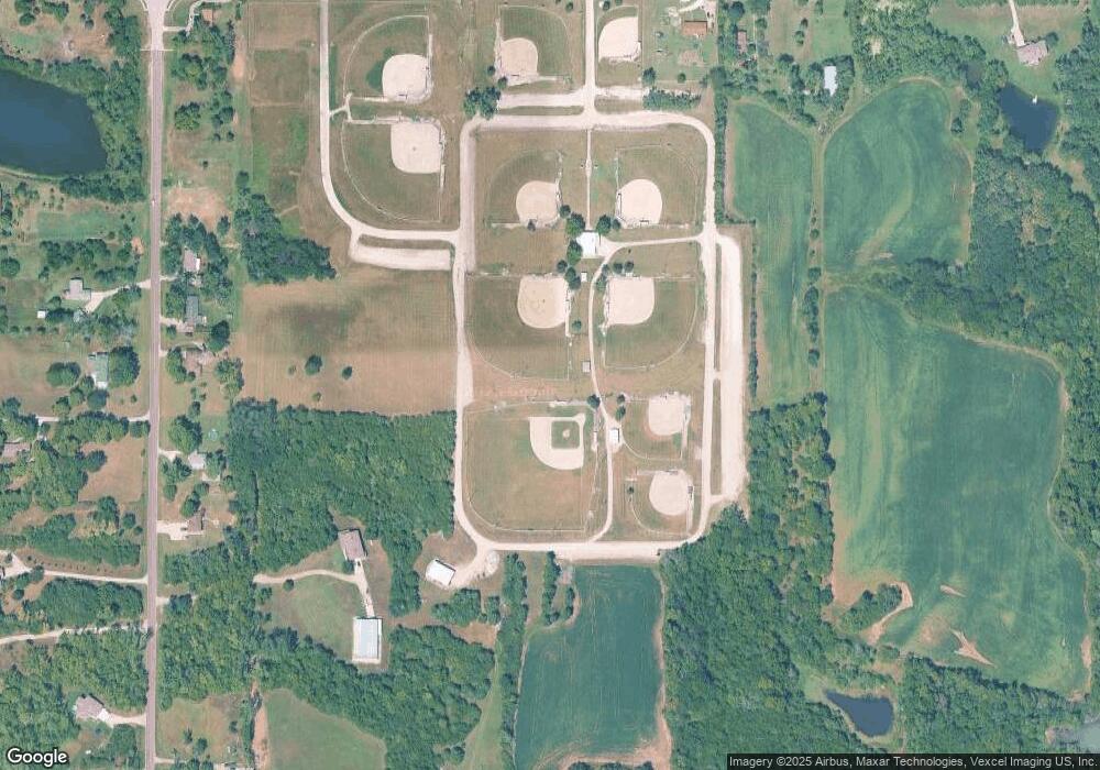 5825 SW 61st St, Topeka, KS 66619 - photo 1