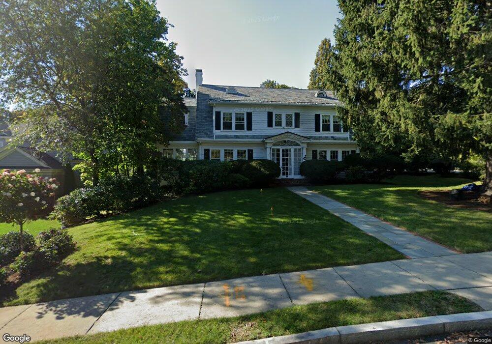 108 Windsor Rd, Waban, MA 02468 - photo 1