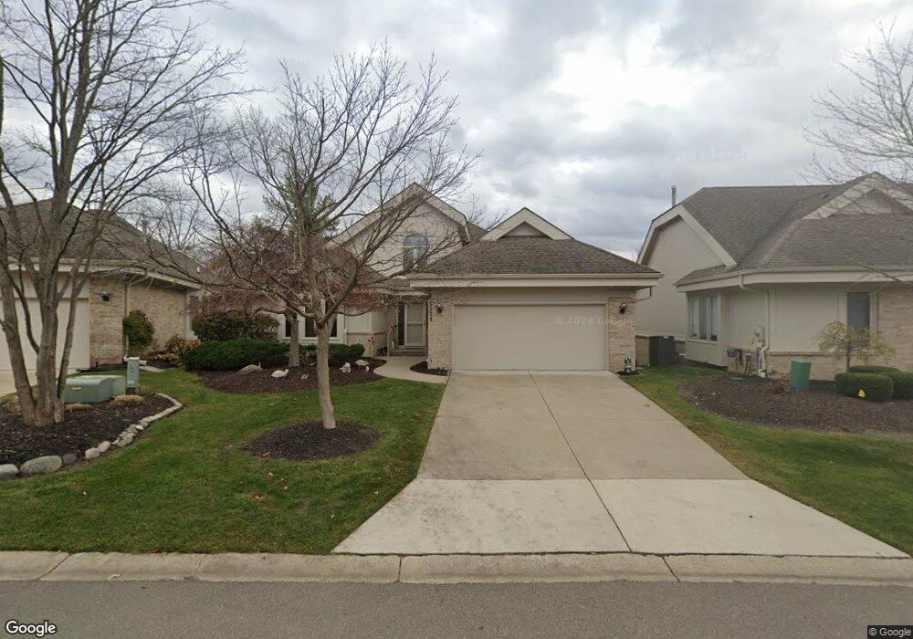 5367 Pleasant Lake Dr, West Bloomfield, MI 48322 - photo 1