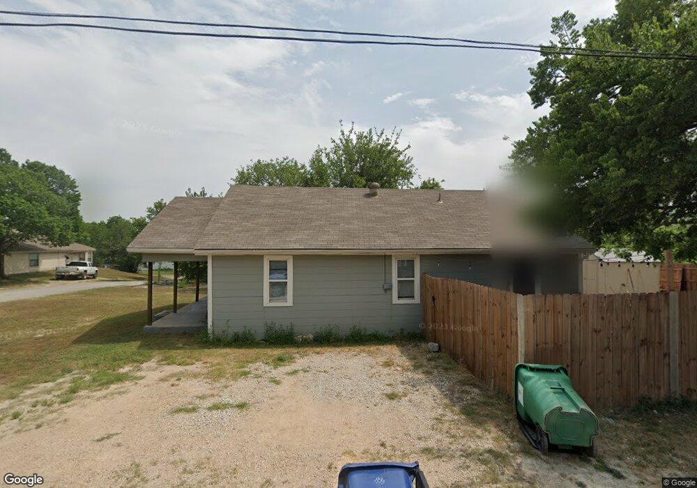 501 W Ward St, Decatur, TX 76234 - photo 1
