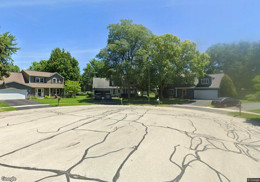 1325 Greenfield Ct, Naperville, IL 60564 - photo 1