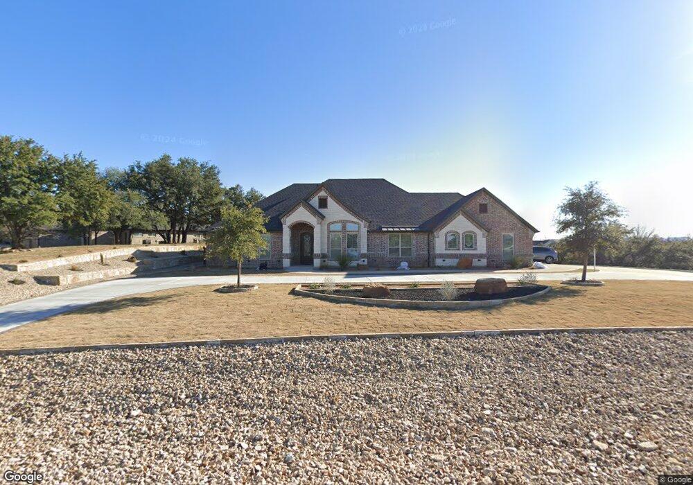 2001 W Emerald Bend Ct, Granbury, TX 76049 - photo 1