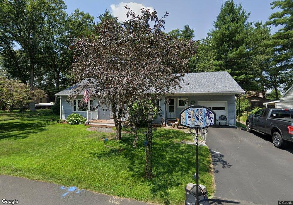 4 Dawn St, Nashua, NH 03064 - photo 1