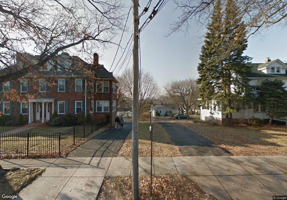 518 Townsend Ave, New Haven, CT 06512 - photo 1