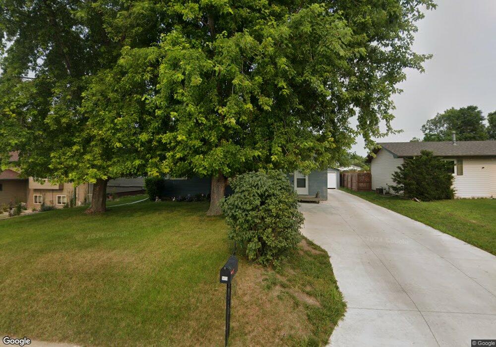 1413 14th Ave SW, Jamestown, ND 58401 - photo 1