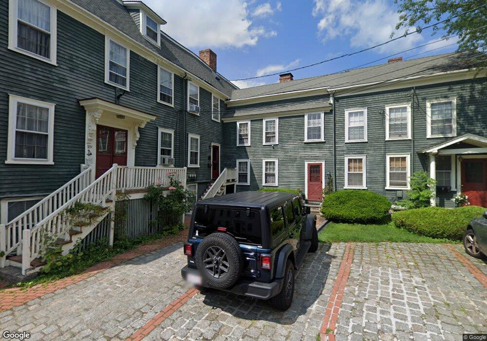 20 Darling St, Marblehead, MA 01945 - photo 1