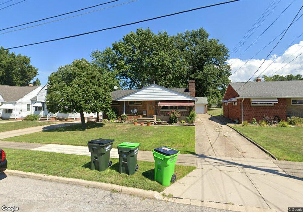 1819 E 294th St, Wickliffe, OH 44092 - photo 1