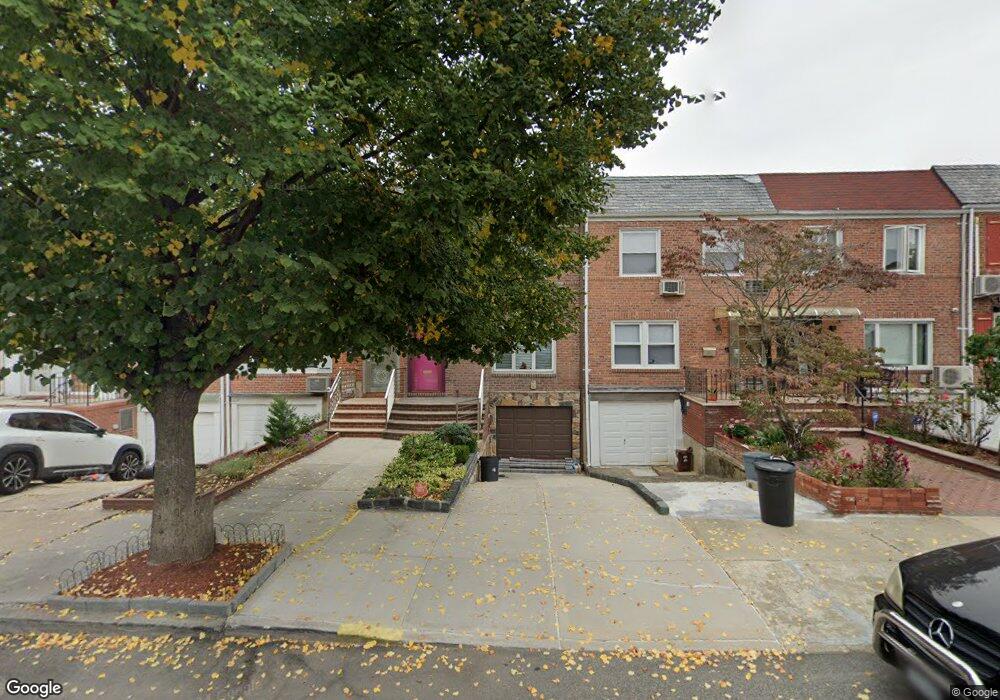 7015 174th St, Fresh Meadows, NY 11365 - photo 1