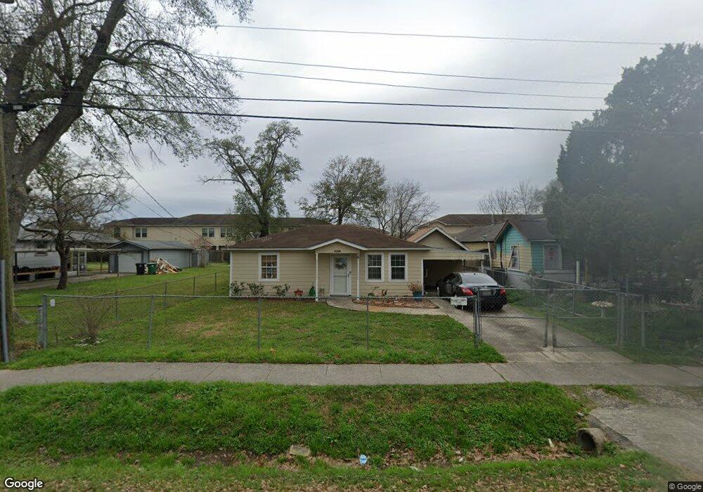 8317 Roswell St, Houston, TX 77022 - photo 1