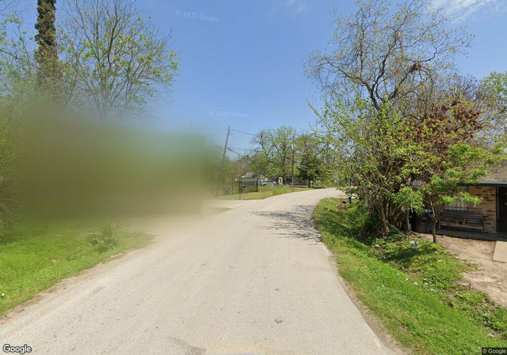 1077 Sayers St, Houston, TX 77016 - photo 1