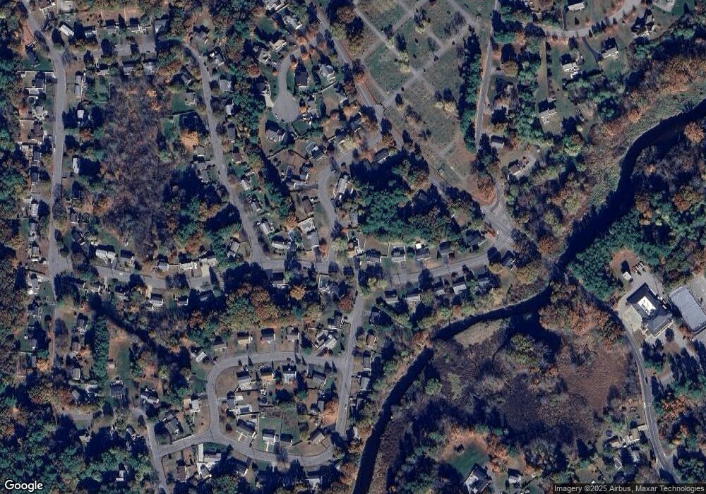 10 Kathleen Rd, Hudson, MA 01749 - photo 1