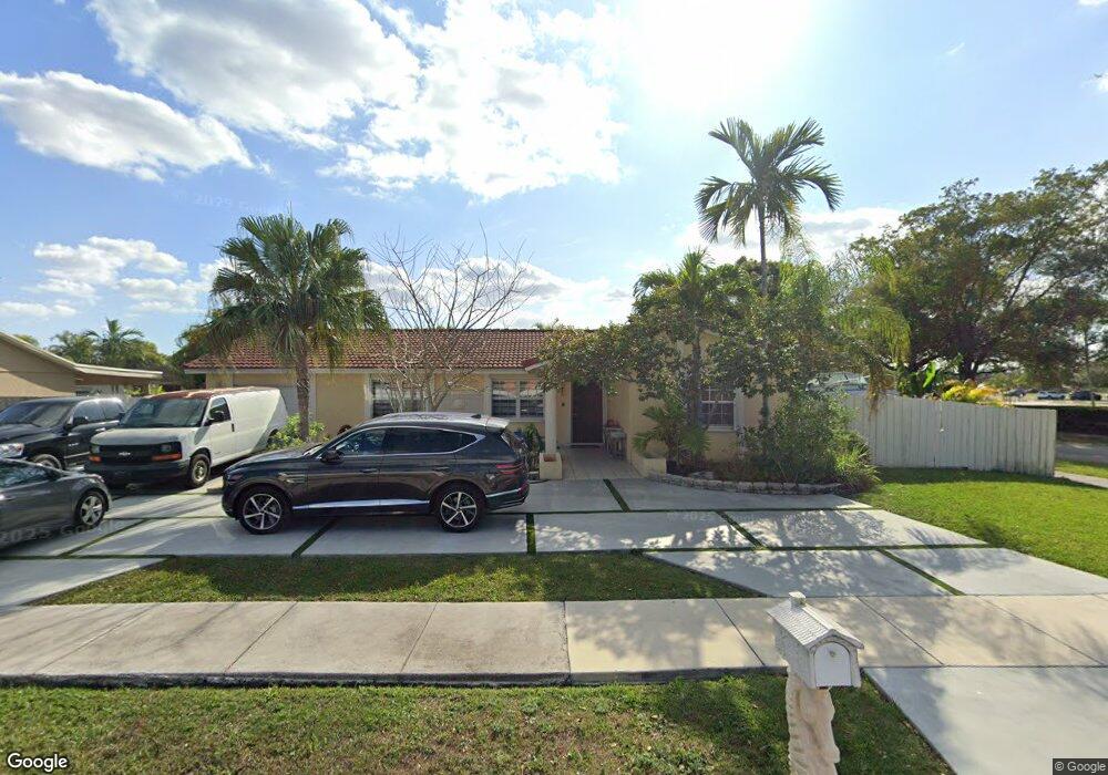 15044 SW 67th Ln, Miami, FL 33193 - photo 1