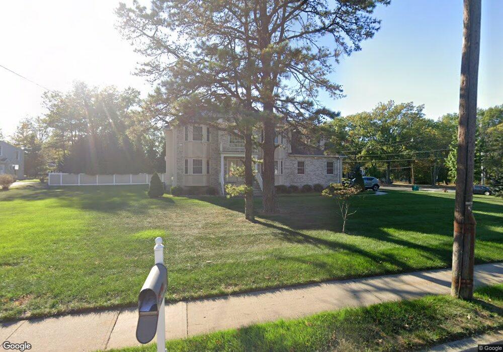 385 Plainfield Rd, Edison, NJ 08820 - photo 1