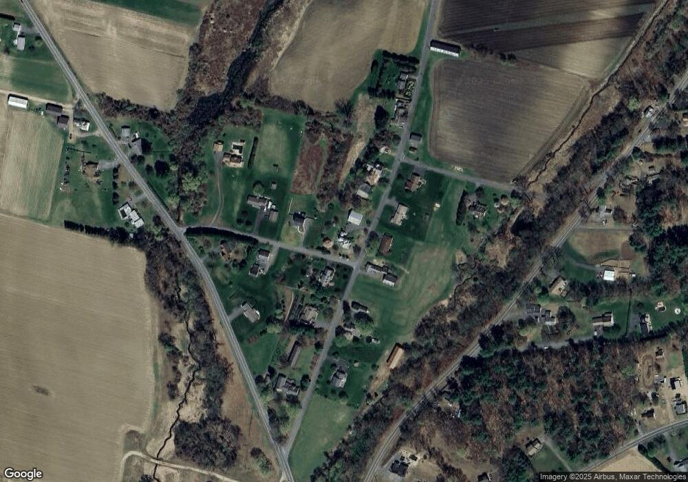 403 Russell St, Sunderland, MA 01375 - photo 1