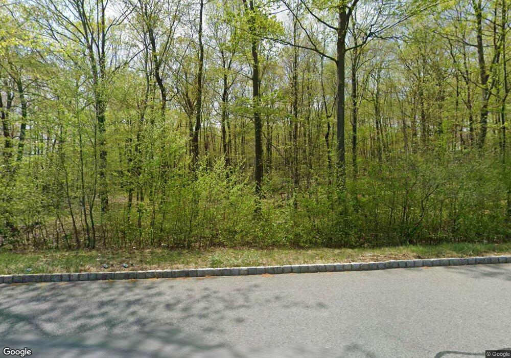 7 Apple Hill Dr, Woodbury, NY 10930 - photo 1