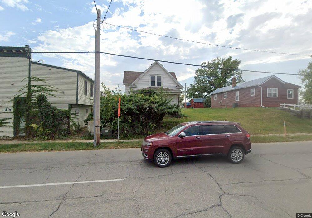 1510 C St SW, Cedar Rapids, IA 52404 - photo 1