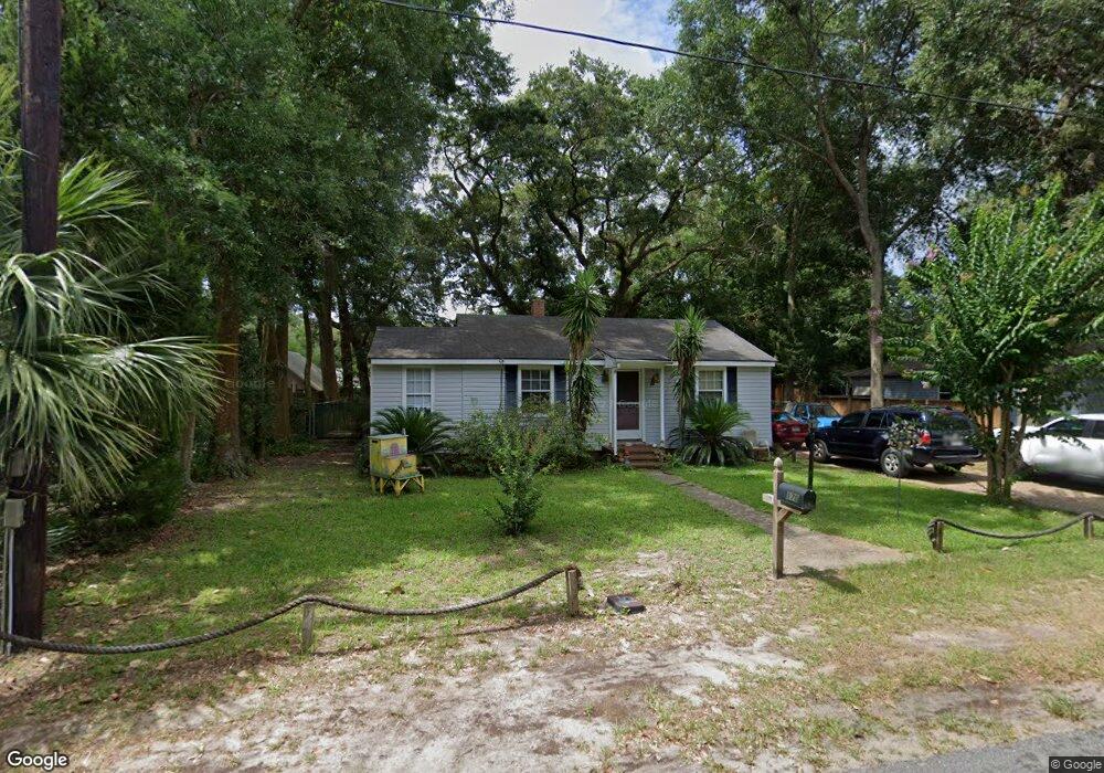 170 Mcintosh Ave, Saint Simons Island, GA 31522 - photo 1