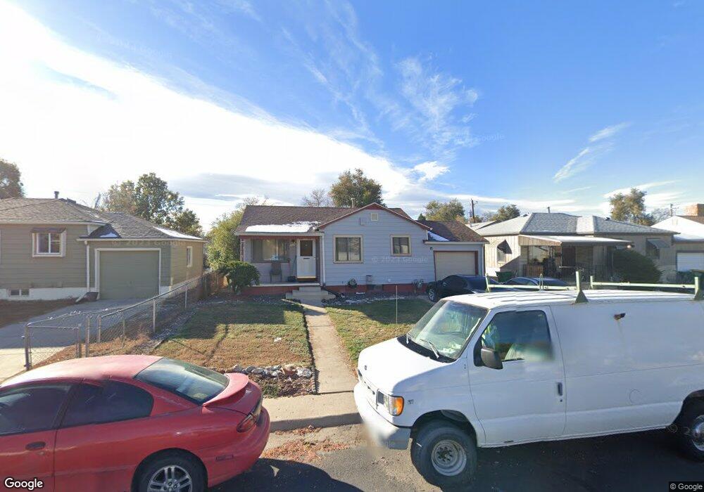 2349 Geneva St, Aurora, CO 80010 - photo 1