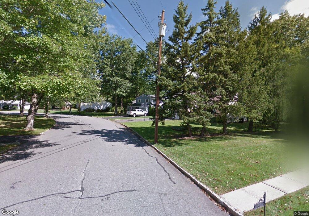 15 Mee Ln, New Providence, NJ 07974 - photo 1