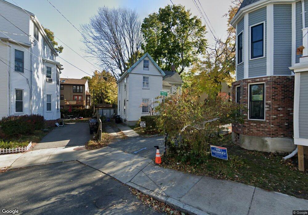 85 Pemberton Ct, Cambridge, MA 02140 - photo 1
