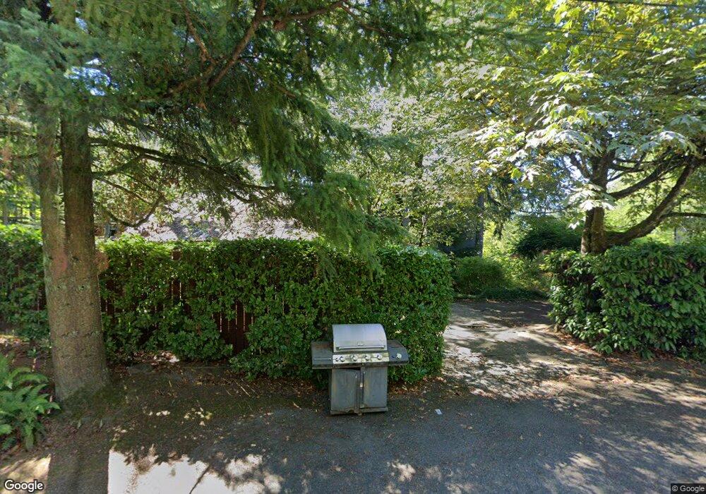 4215 W Mercer Way, Mercer Island, WA 98040 - photo 1