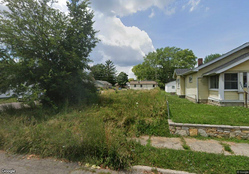 2025 S Elm St, Muncie, IN 47302 - photo 1