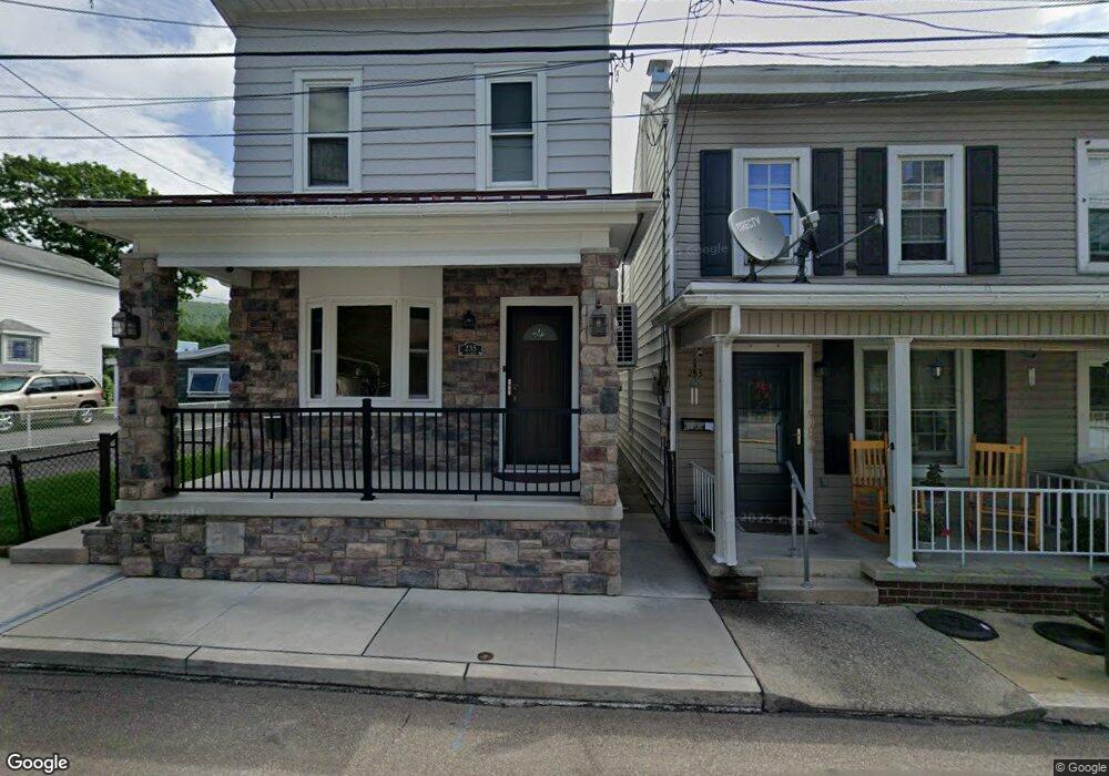 255 N Mill St, Saint Clair, PA 17970 - photo 1