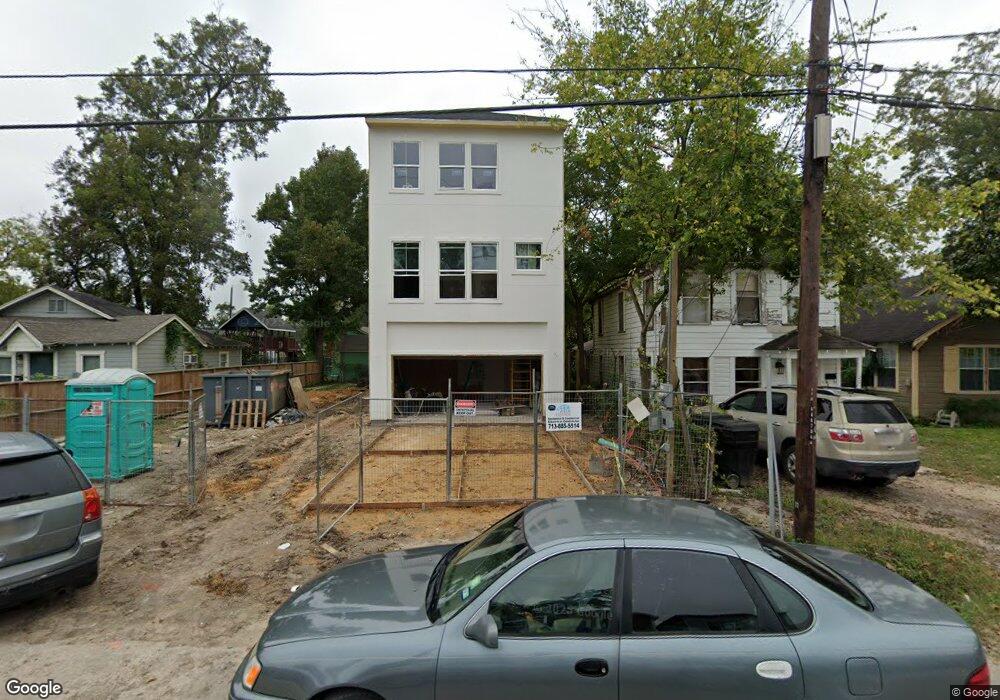 120 E 32nd St unit B, Houston, TX 77018 - photo 1