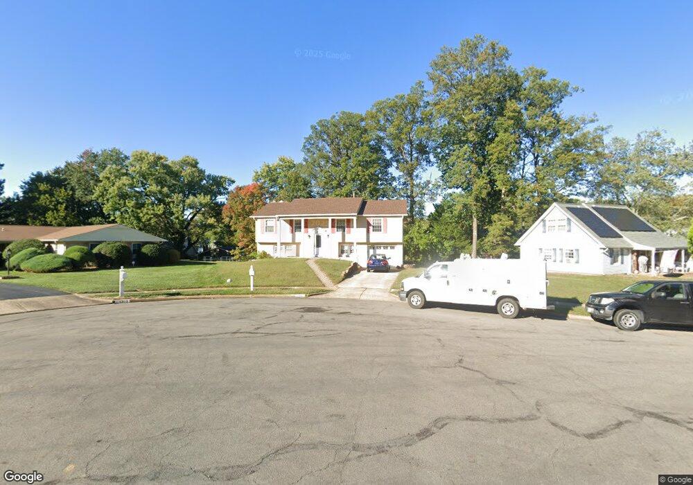 13110 Melrae Ct, Fairfax, VA 22033 - photo 1