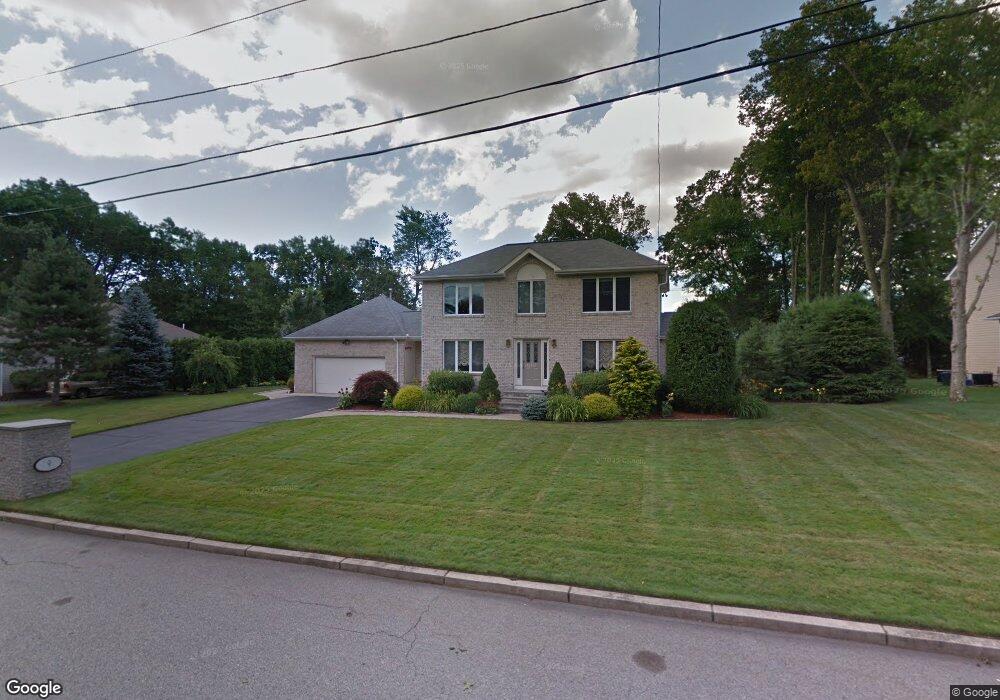 9 Pheasant Hill Ln, Cranston, RI 02921 - photo 1