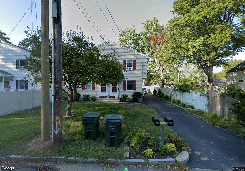 154-156 Dubois St, Springfield, MA 01151 - photo 1