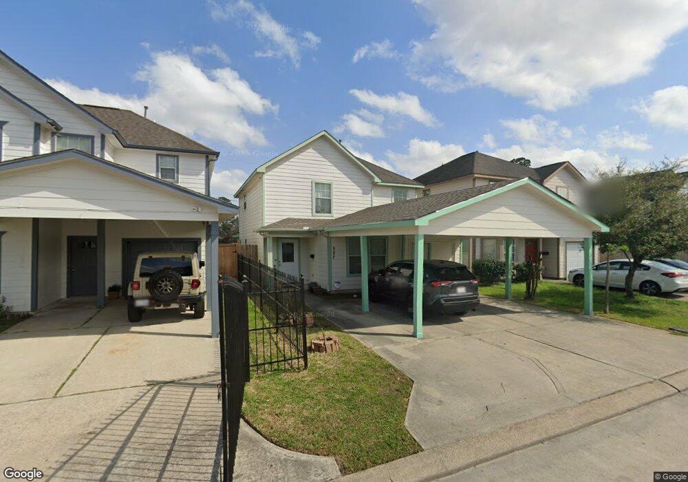 527 Firnat St, Houston, TX 77022 - photo 1