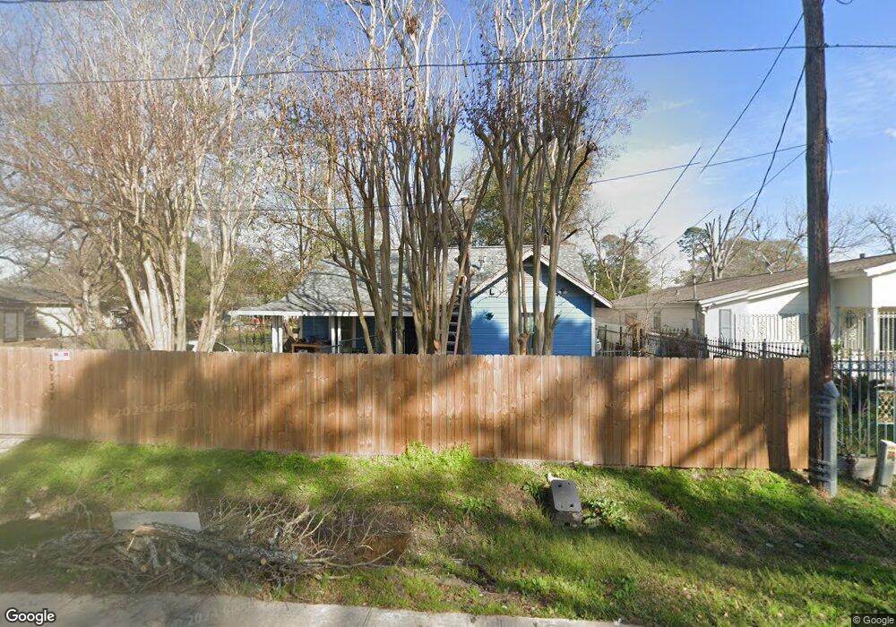 10132 Mcgallion Rd, Houston, TX 77076 - photo 1