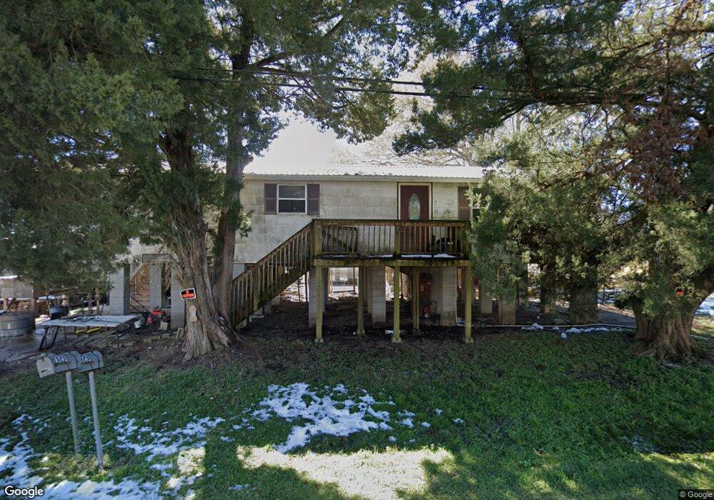 302 E Hickman St, Delcambre, LA 70528 - photo 1