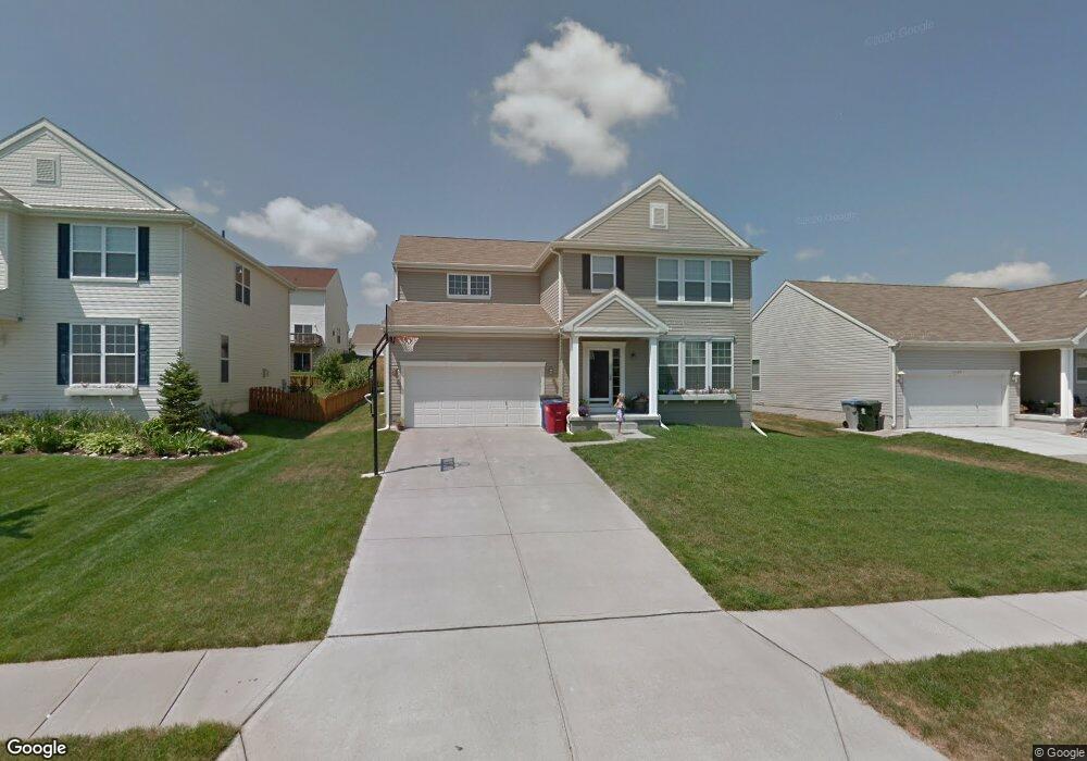 2404 S River Rock Dr, Papillion, NE 68046 - photo 1