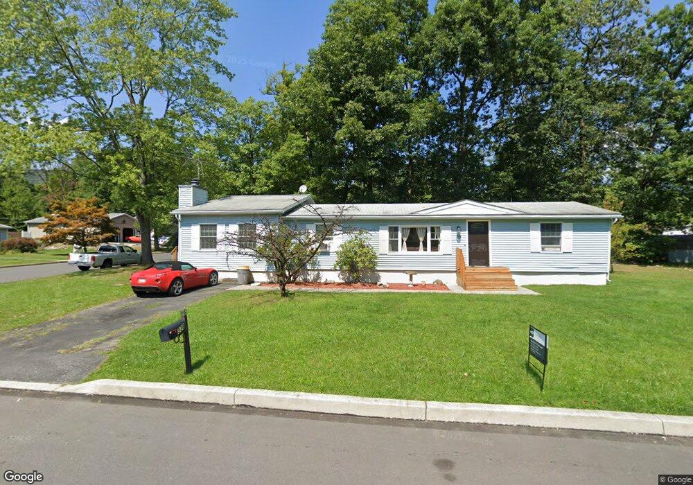 338 W West St, Wind Gap, PA 18091 - photo 1