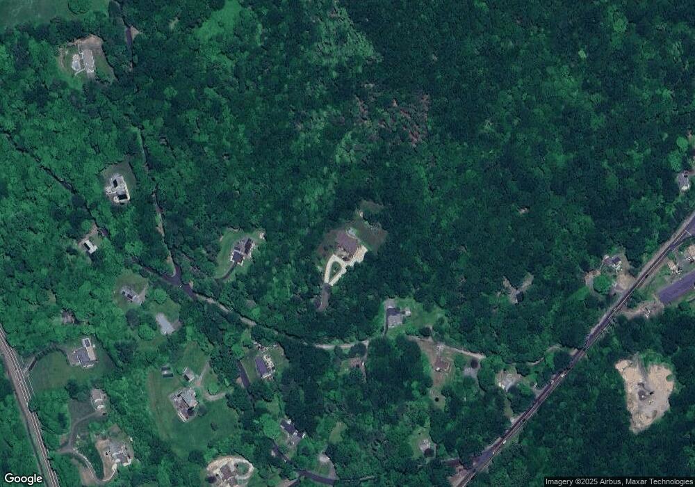 140 Upper Whittemore Rd, Middlebury, CT 06762 - photo 1