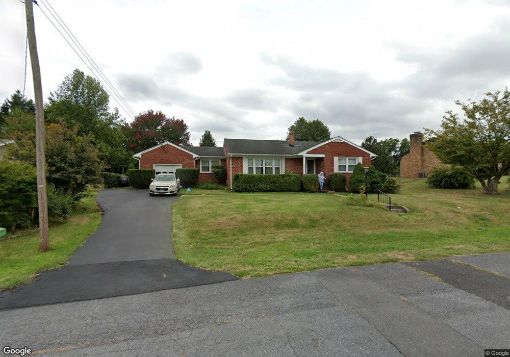 1732 N Ellison Cir, Waynesboro, VA 22980 - photo 1