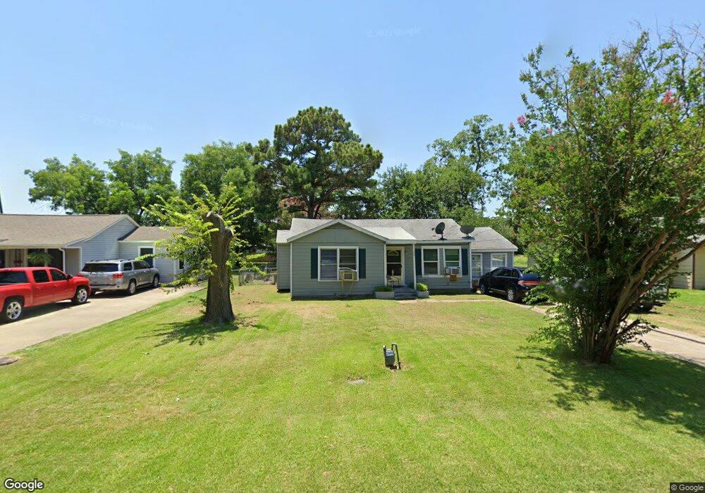 405 W Denison Ave, Bonham, TX 75418 - photo 1