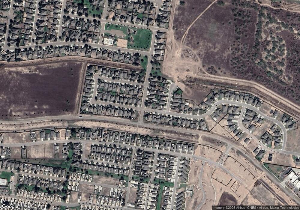 2013 Kingfisher Ln, Mission, TX 78572 - photo 1