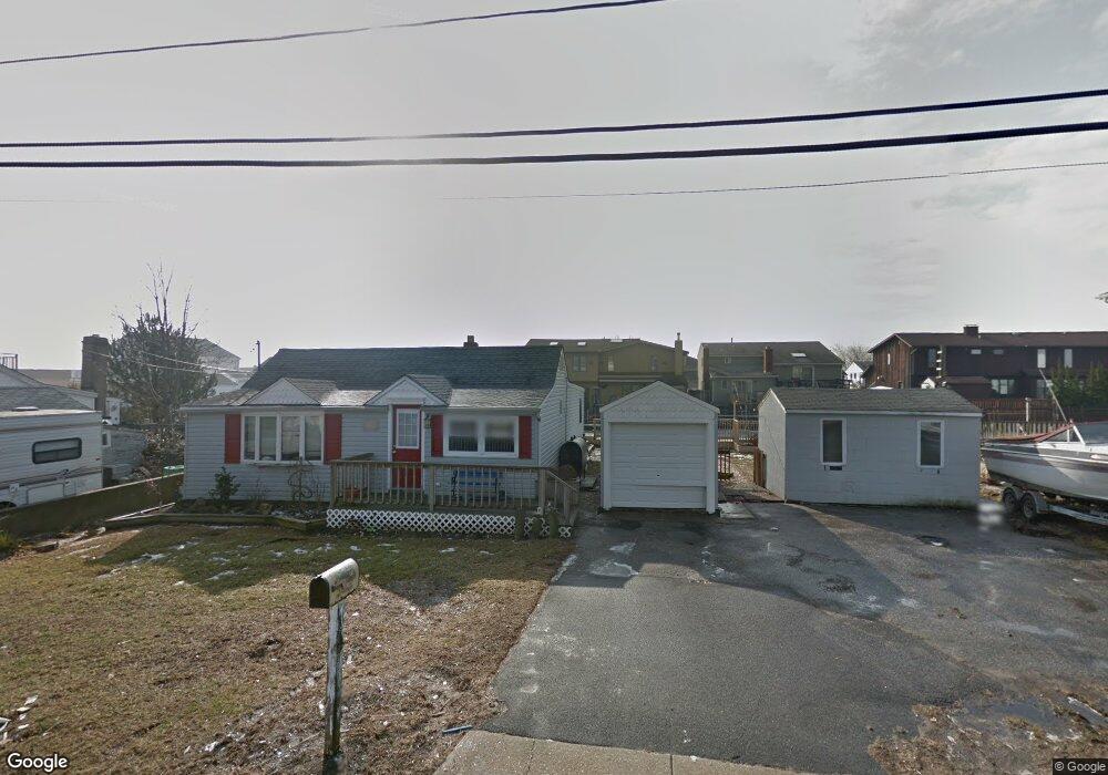 3662 Naomi St, Seaford, NY 11783 - photo 1