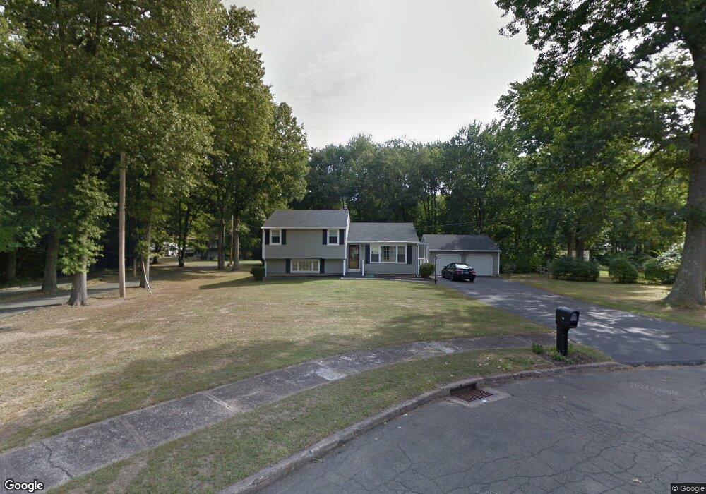 31 Roberta Rd, North Haven, CT 06473 - photo 1