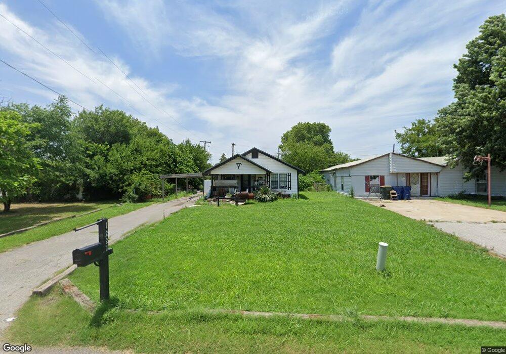 1221 N 5th St, Duncan, OK 73533 - photo 1