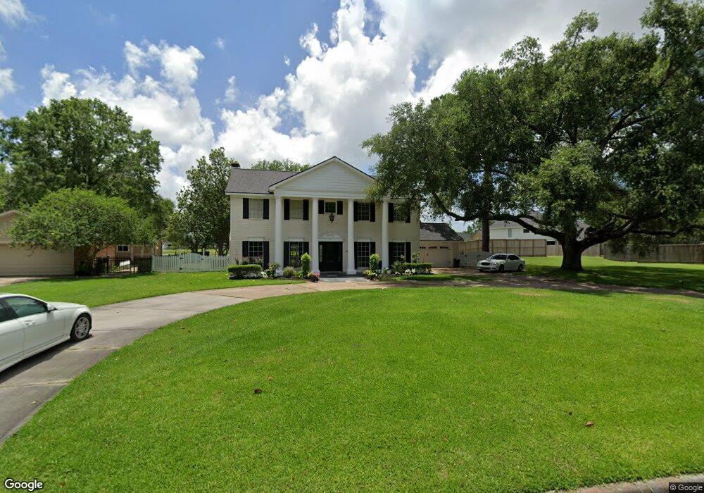 201 E Castle Harbour Dr, Friendswood, TX 77546 - photo 1