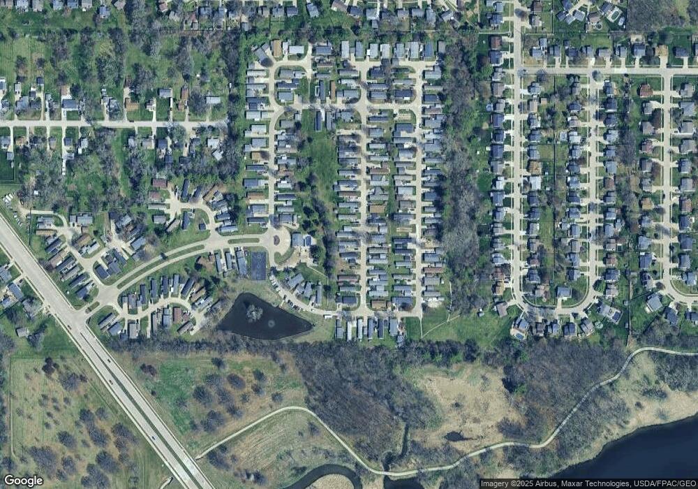 4210 Hampton Cir, Des Moines, IA 50320 - photo 1