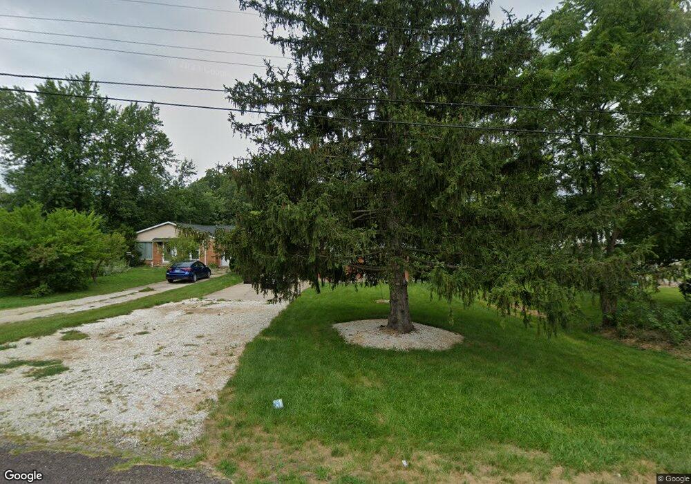 4403 N Carola Ct, Peoria, IL 61615 - photo 1